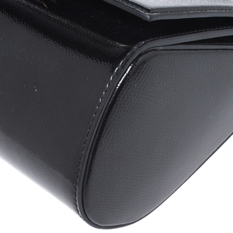 مملوكة مسبقًا Givenchy Black Patent Leather Mini Pandora Box Crossbody Bag
