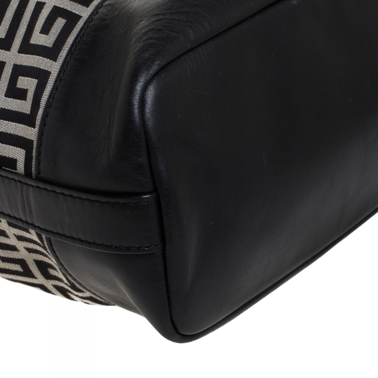 مملوكة مسبقًا Givenchy Black/Grey Monogram Canvas and Leather Hobo