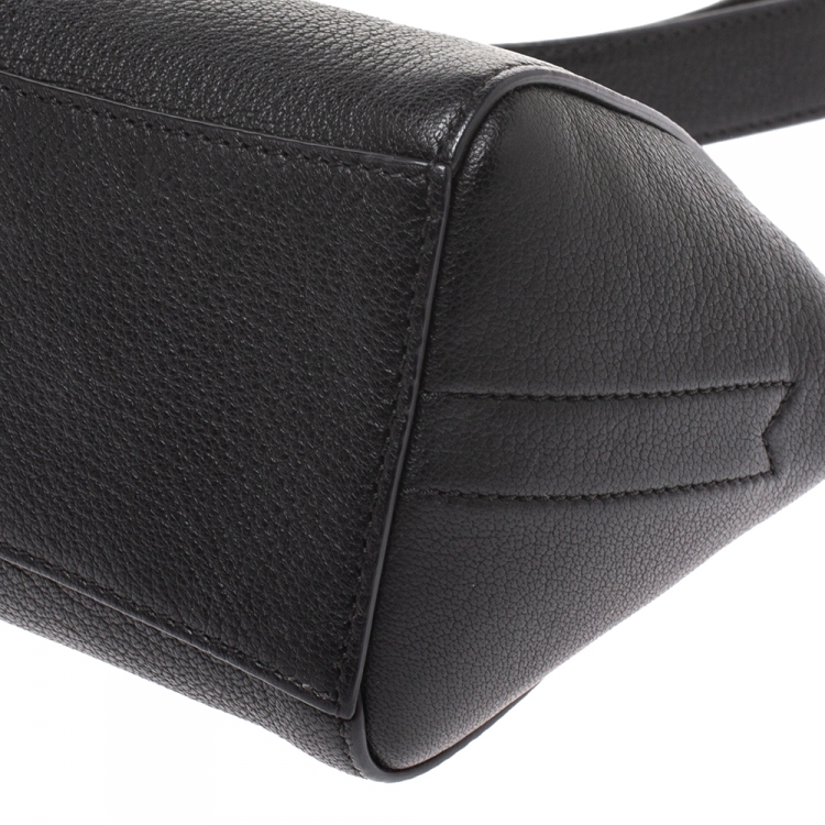 Pre Owned Givenchy Black Leather Antigona Wristlet 