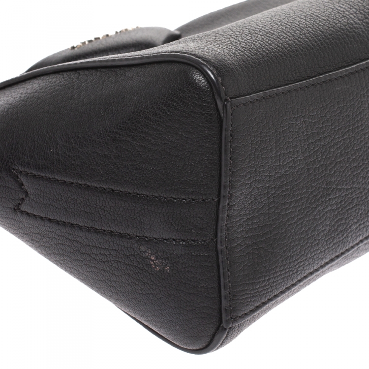 Pre Owned Givenchy Black Leather Antigona Wristlet 