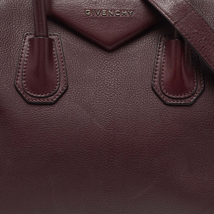 مملوكة مسبقًا Givenchy Burgundy Leather Small Antigona Satchel