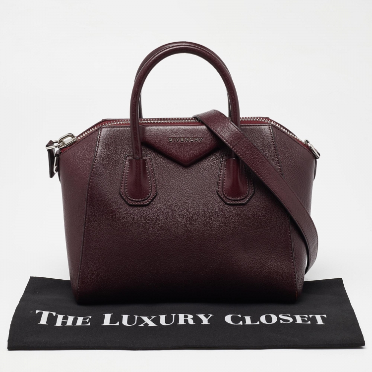 مملوكة مسبقًا Givenchy Burgundy Leather Small Antigona Satchel
