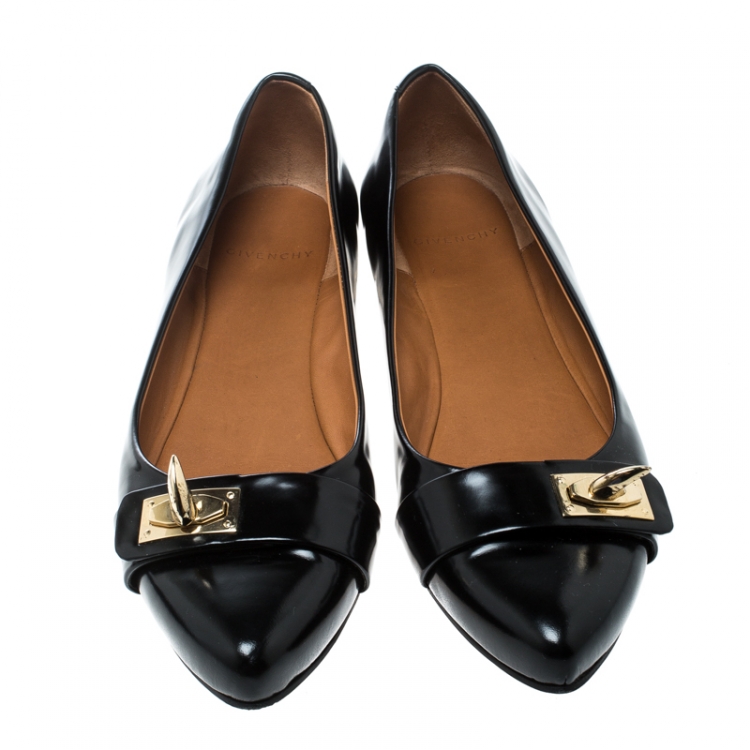 Pre Owned Givenchy Black Leather Shark Tooth Ballet Flats Size 41
