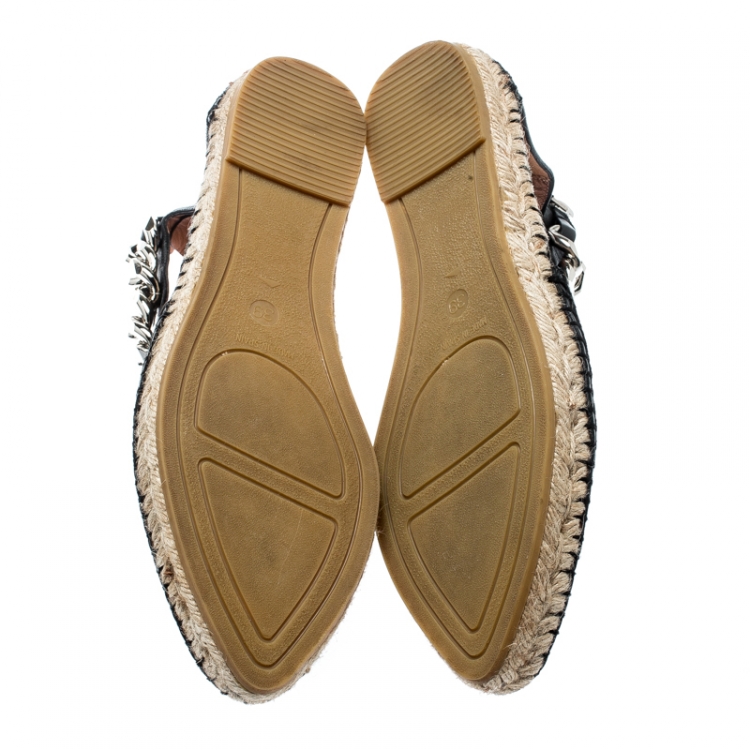 مملوكة مسبقًا Givenchy Black Leather Chain Detail Espadrilles Size 39
