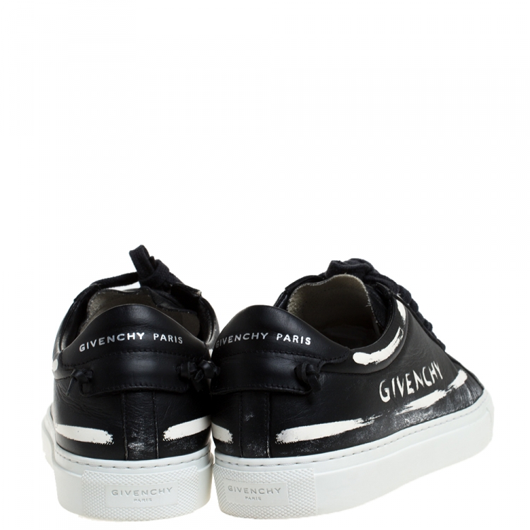 Pre Owned Givenchy Black/White Leather Grafitti Low Top Sneakers Size 39.5