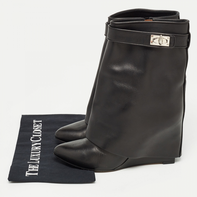 Pre Owned Givenchy Black Leather Shark Lock Ankle Boots Size 40.5