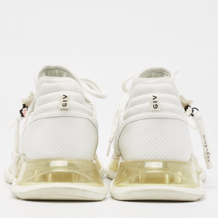 مملوكة مسبقًا Givenchy White Leather Low Top Sneakers Size 39