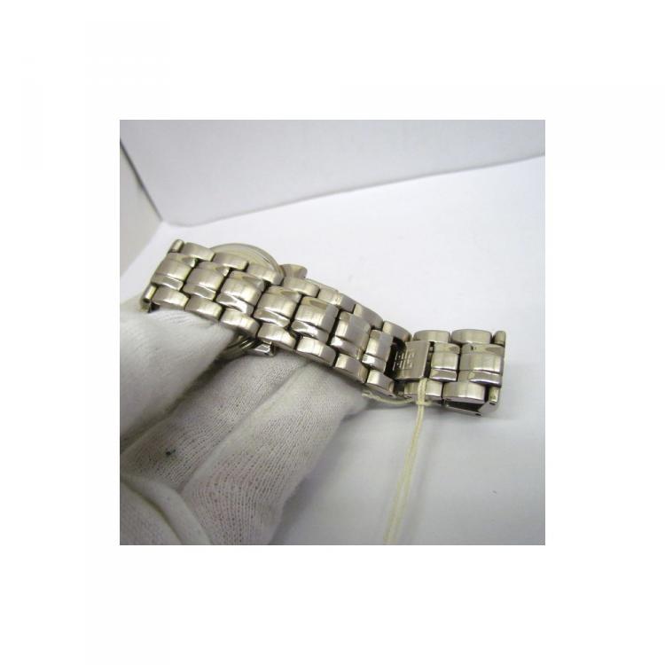 Pre Owned Givenchy White Stainless Steel IS.17.XVIII Analog Quartz Women's Wristwatch 33MM