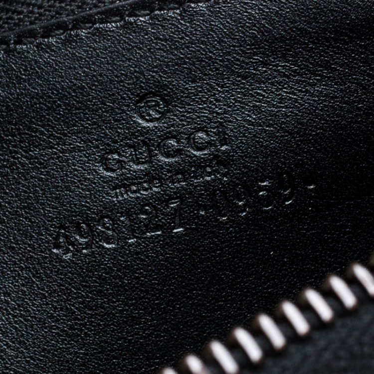 Pre Owned Gucci Black Matelasse Leather GG Marmont Key Case