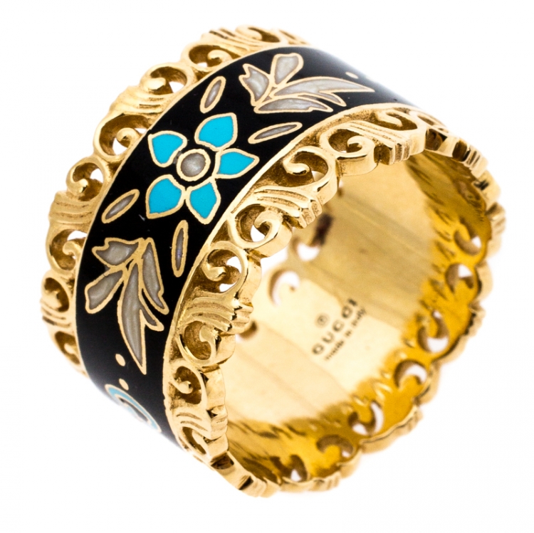Pre Owned Gucci Icon Floral Black Enamel 18K Yellow Gold Band Ring Size 51