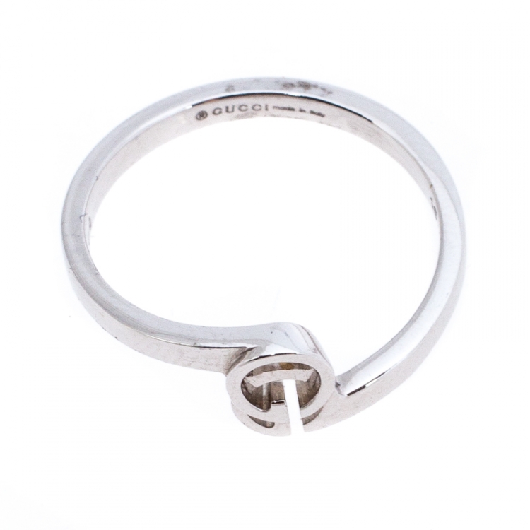 Pre Owned Gucci Running G 18K White Gold Ring Size 50.5