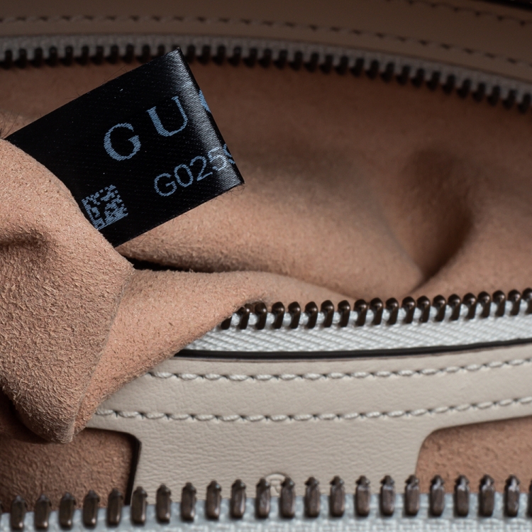 مملوكة مسبقًا Gucci Cream Matelasse Leather Small Camera GG Marmont  Bag