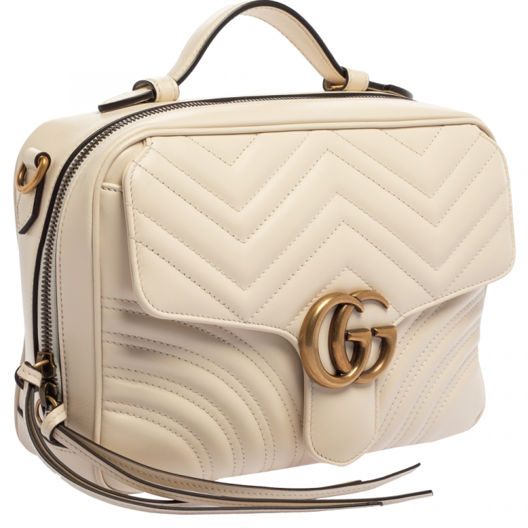 مملوكة مسبقًا Gucci Cream Matelasse Leather Small Camera GG Marmont  Bag