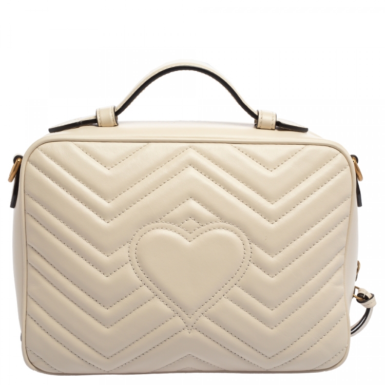 مملوكة مسبقًا Gucci Cream Matelasse Leather Small Camera GG Marmont  Bag