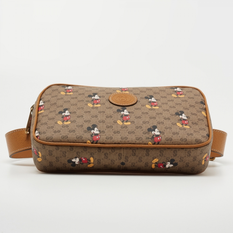 مملوكة مسبقًا Gucci x Disney Brown GG Supreme Canvas and Leather Mickey Mouse Belt Bag