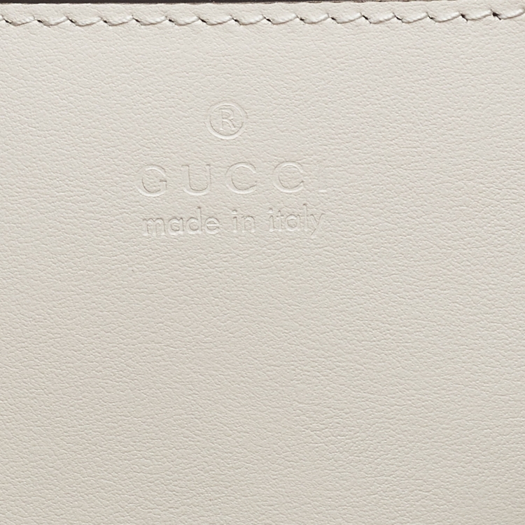 Pre Owned Gucci Off White Matelassé Leather Small GG Marmont Shoulder Bag