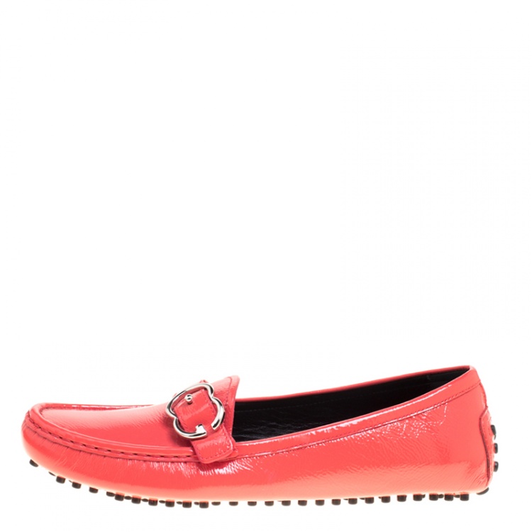 Pre Owned Gucci Coral Red Patent Leather Interlocking GG Driving Moccasins Size 40
