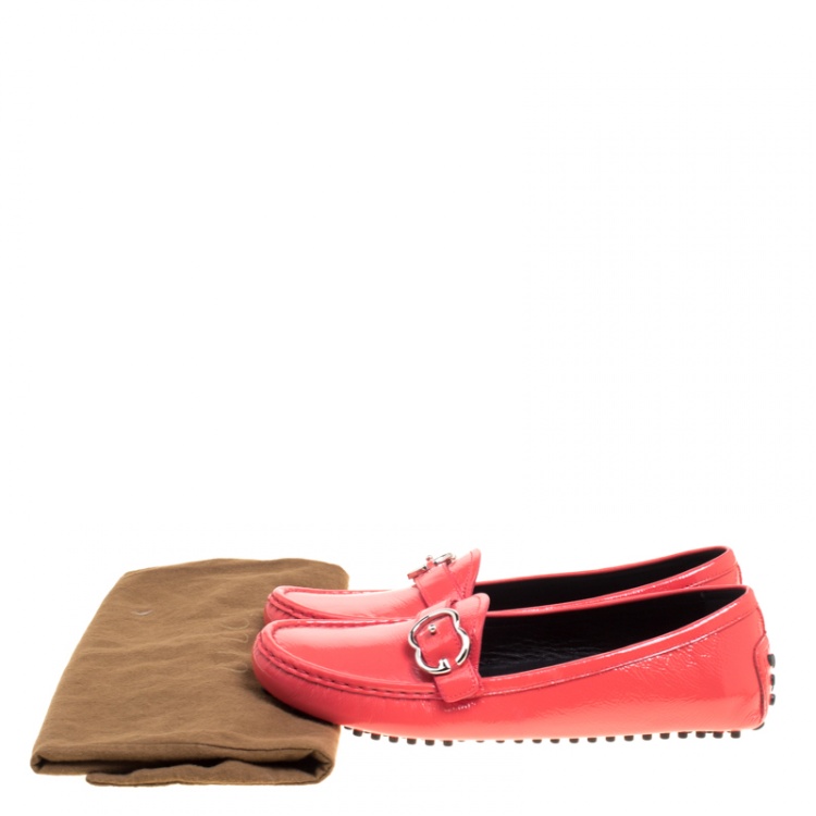 Pre Owned Gucci Coral Red Patent Leather Interlocking GG Driving Moccasins Size 40