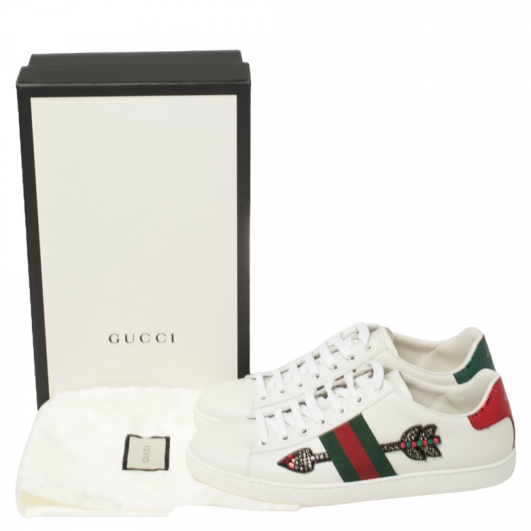 Pre Owned Gucci White Leather Ace Embellished Arrow Appliqué Low Top Sneakers Size 38.5