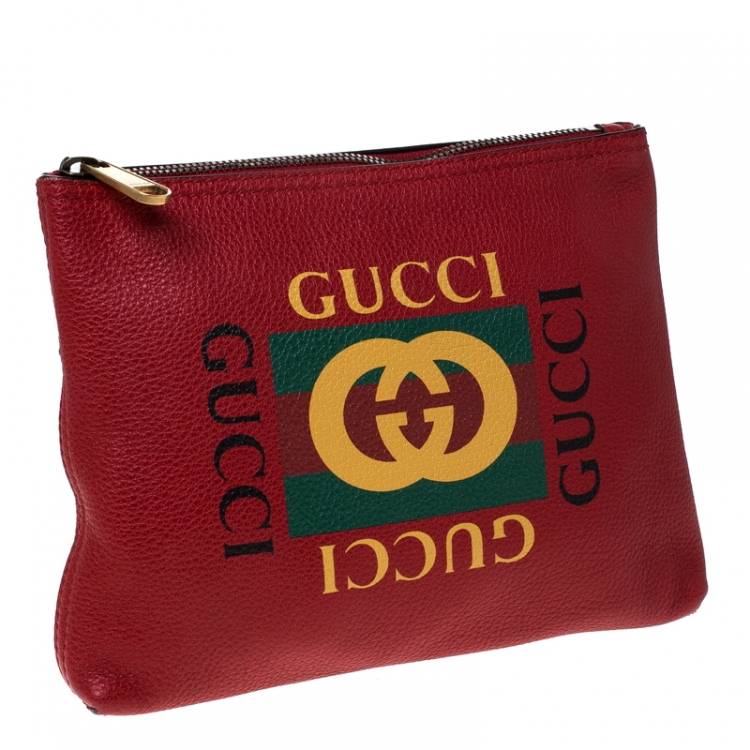 red gucci pouch