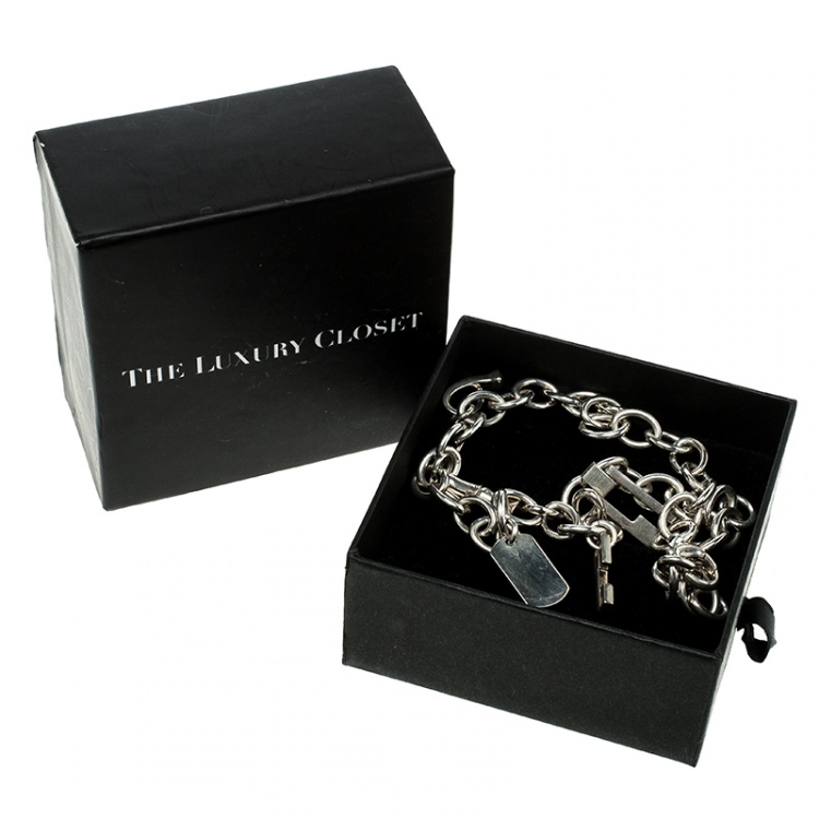 Pre Owned Gucci Silver Charm Link Choker Necklace