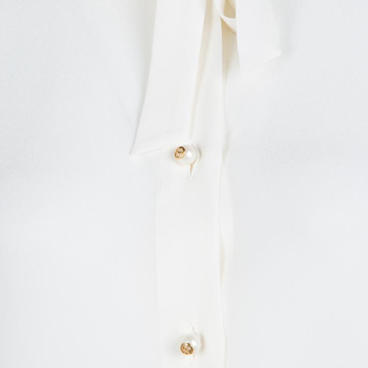 Pre Owned Gucci Off White Silk Pearl Logo Button Front Bow Tie Detail Blouse M