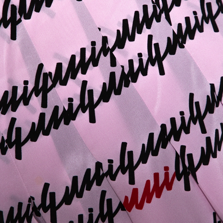 Pre Owned Gucci Pink Silk Cursive Logo Print Pleated Midi Skirt M