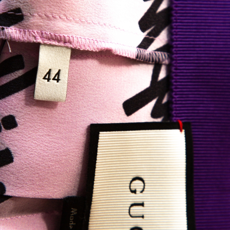 Pre Owned Gucci Pink Silk Cursive Logo Print Pleated Midi Skirt M