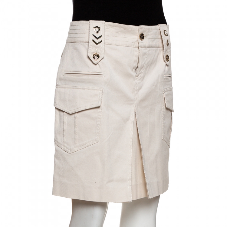 Pre Owned Gucci Ecru Garbadine Navy Badge Embellished Detail Mini Skirt M