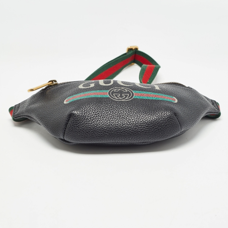 Pre Owned Gucci Black Leather Small Logo Belt Bag