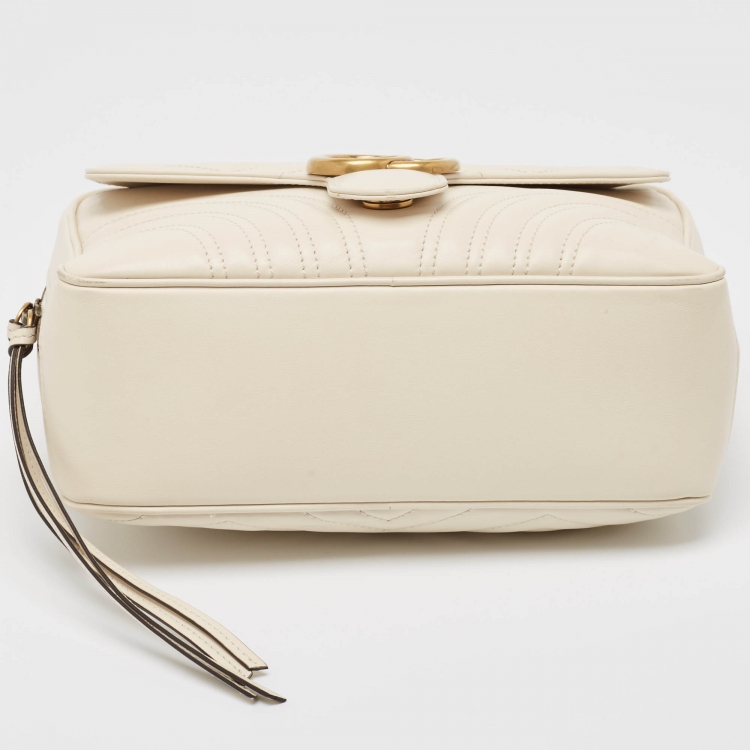 Pre Owned Gucci Off White Matelassé Leather GG Marmont Camera Top Handle Bag