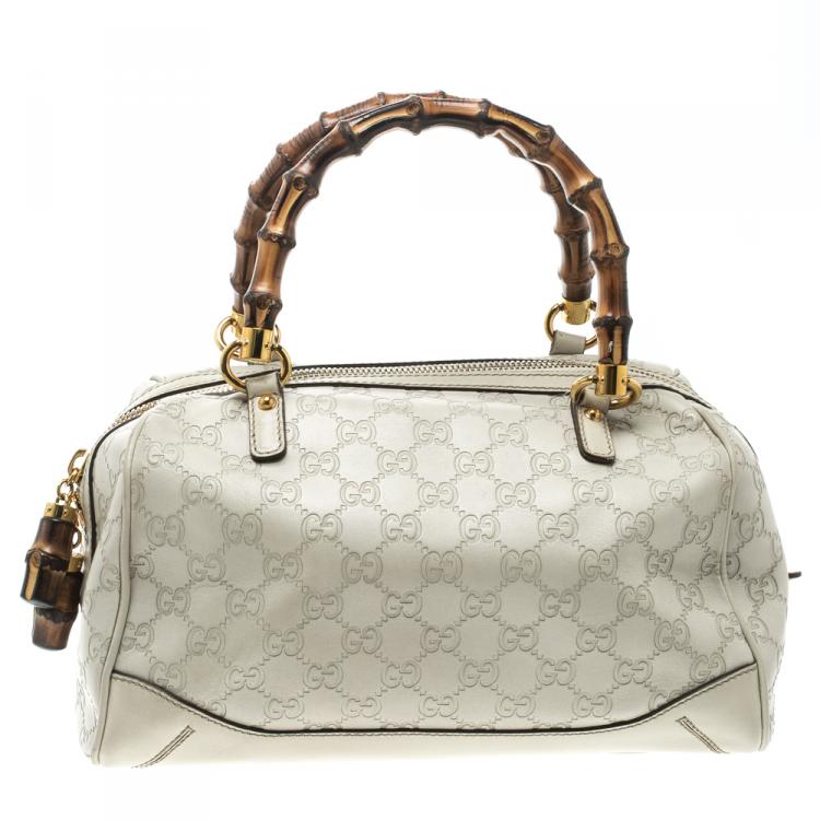 مملوكة مسبقًا Gucci Off White Guccissima Leather Medium Bamboo Boston Bag