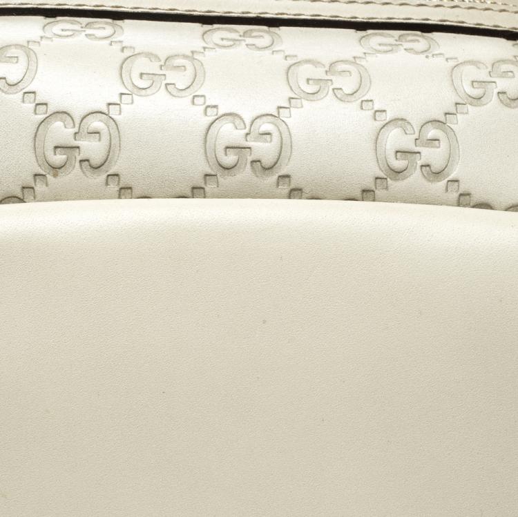 مملوكة مسبقًا Gucci Off White Guccissima Leather Medium Bamboo Boston Bag