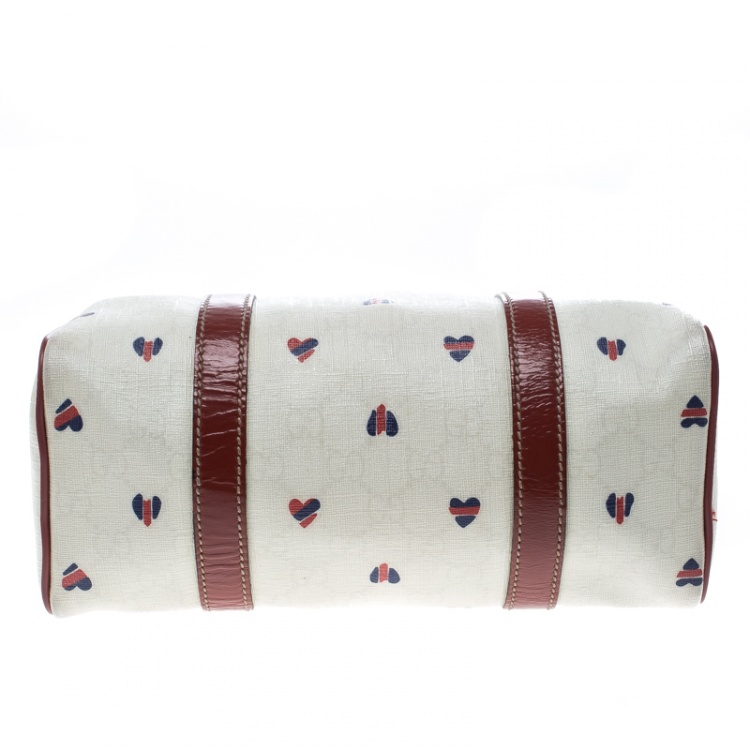 مملوكة مسبقًا Gucci Off White/Red Coated Canvas and Patent Leather Joy Heart Boston Bag
