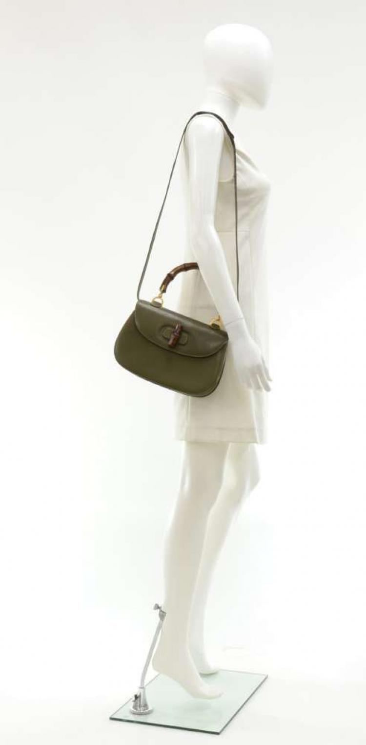 Pre Owned Gucci Olive Green Leather Bamboo Top Handle Bag
