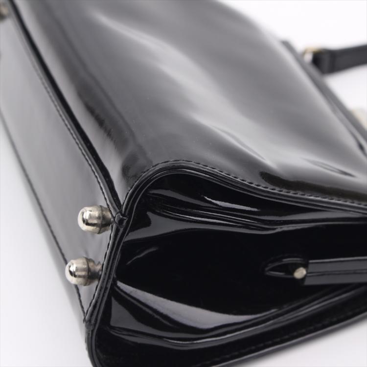 Pre Owned Gucci Black Patent Leather Frame Bag