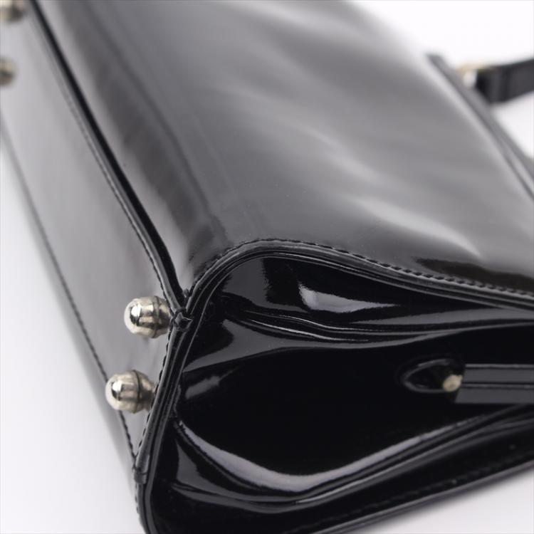 Pre Owned Gucci Black Patent Leather Frame Bag