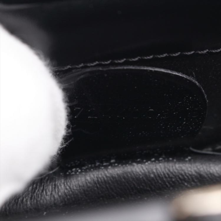 Pre Owned Gucci Black Patent Leather Frame Bag