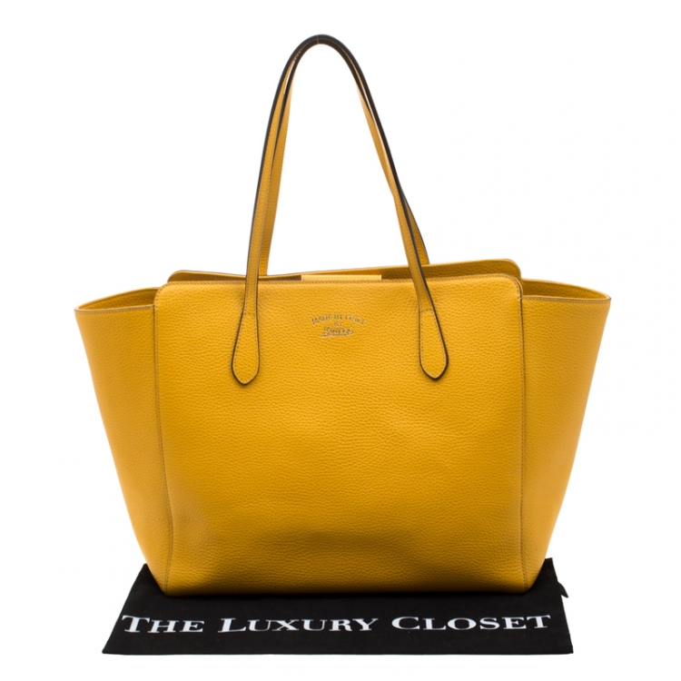 Pre Owned Gucci Mustard Leather Large Swing Shopper Tote
