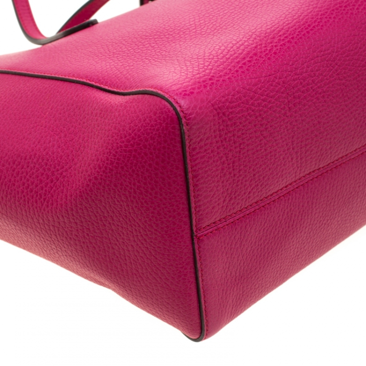 Pre Owned Gucci Magenta Leather Small Swing Tote