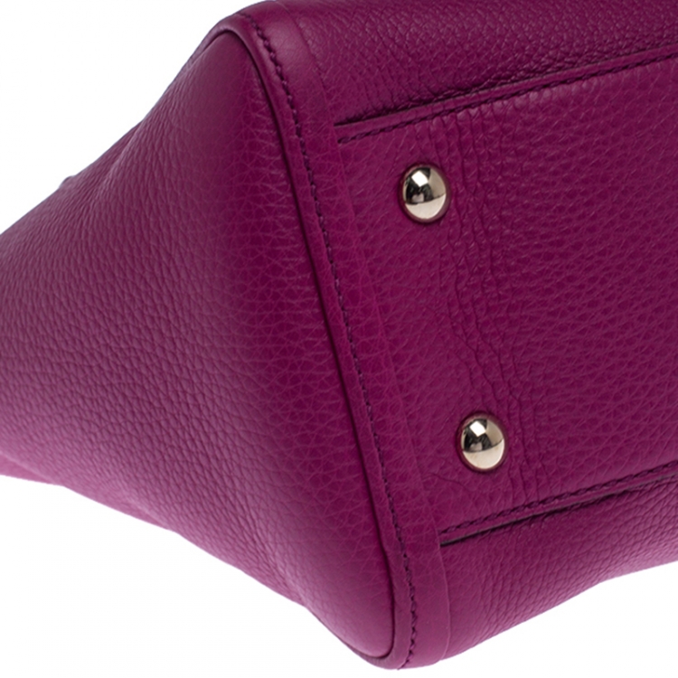 مملوكة مسبقًا Gucci Fuchsia Pebbled Leather Soho Tote