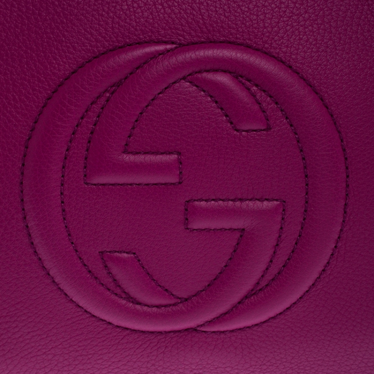 مملوكة مسبقًا Gucci Fuchsia Pebbled Leather Soho Tote