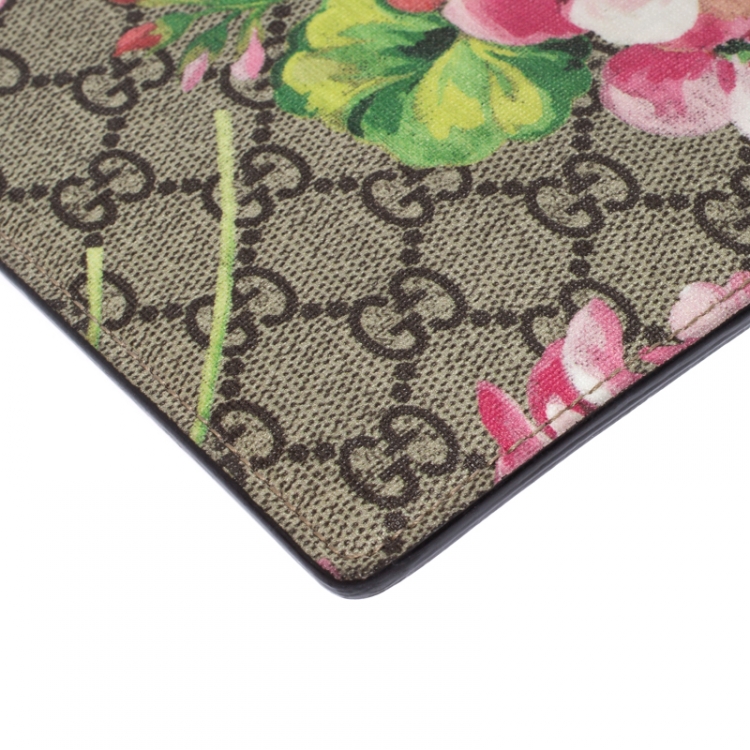 Pre Owned Gucci Maroon GG Supreme Blooms Printed Canvas and Suede Pouch