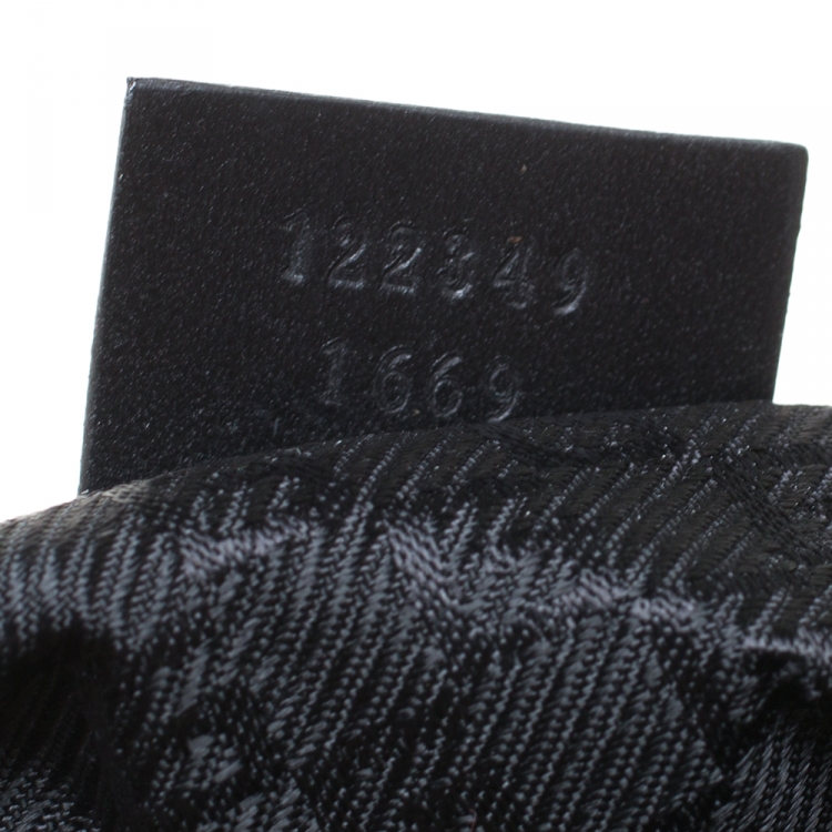 Pre Owned Gucci Black Nylon Web Zipper Line Backpack