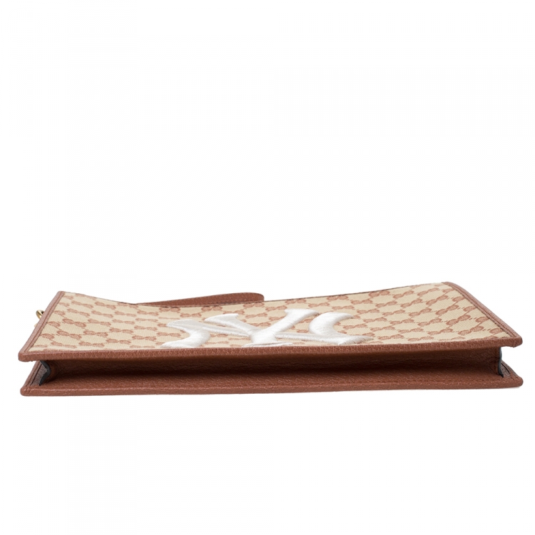 Pre Owned Gucci Beige/Brown GG Canvas and Leather New York Yankees Patch Pouch