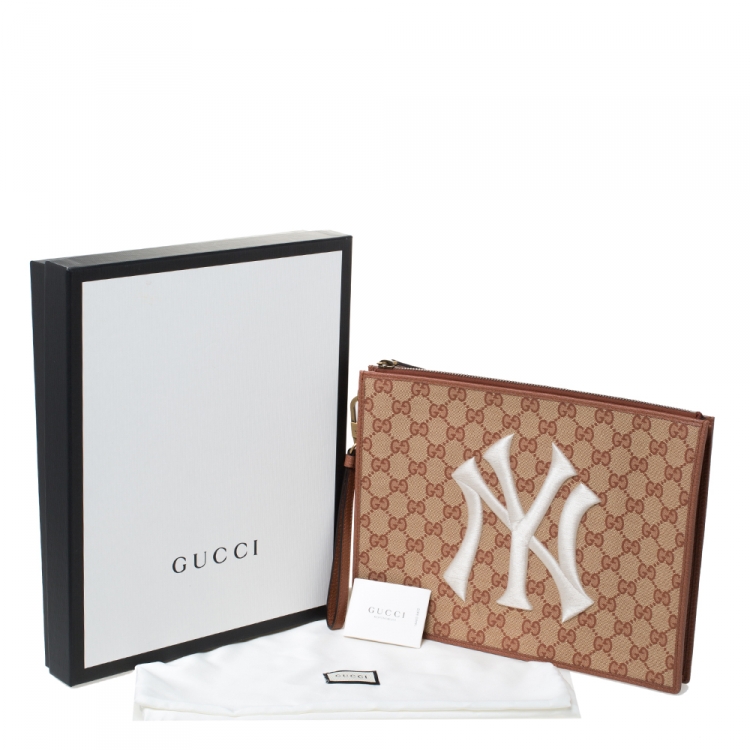 Pre Owned Gucci Beige/Brown GG Canvas and Leather New York Yankees Patch Pouch