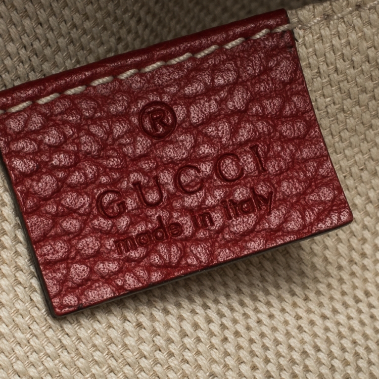 مملوكة مسبقًا Gucci Red/Navy Blue Leather Soho Chain Backpack