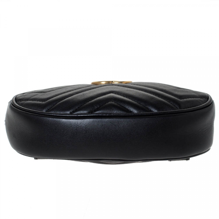 Pre Owned Gucci Black Matelasse Leather GG Marmont Belt Bag