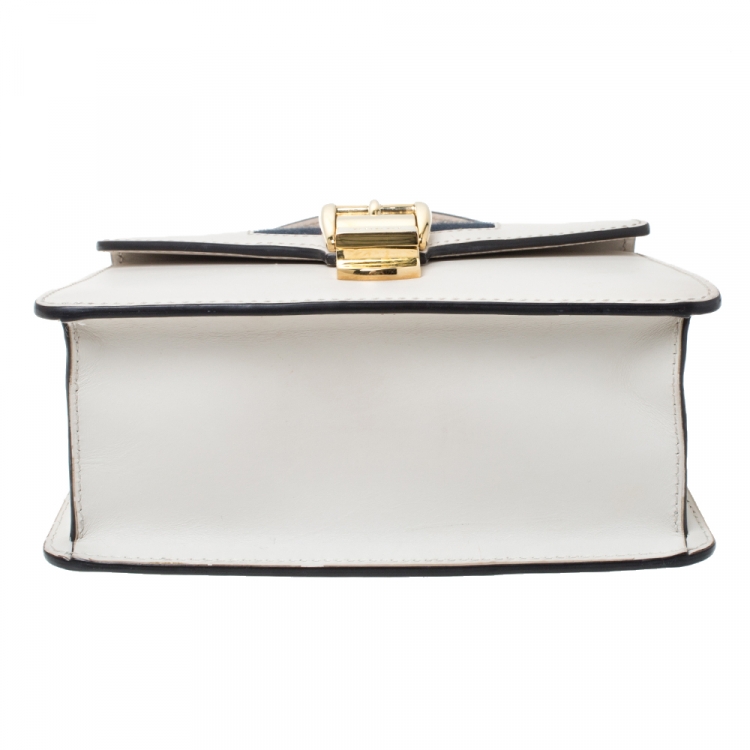Pre Owned Gucci Ivory Leather Mini Sylvie Top Handle Bag