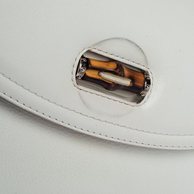 Pre Owned Gucci White Leather Large New Bamboo Tassel Top Handle Bag